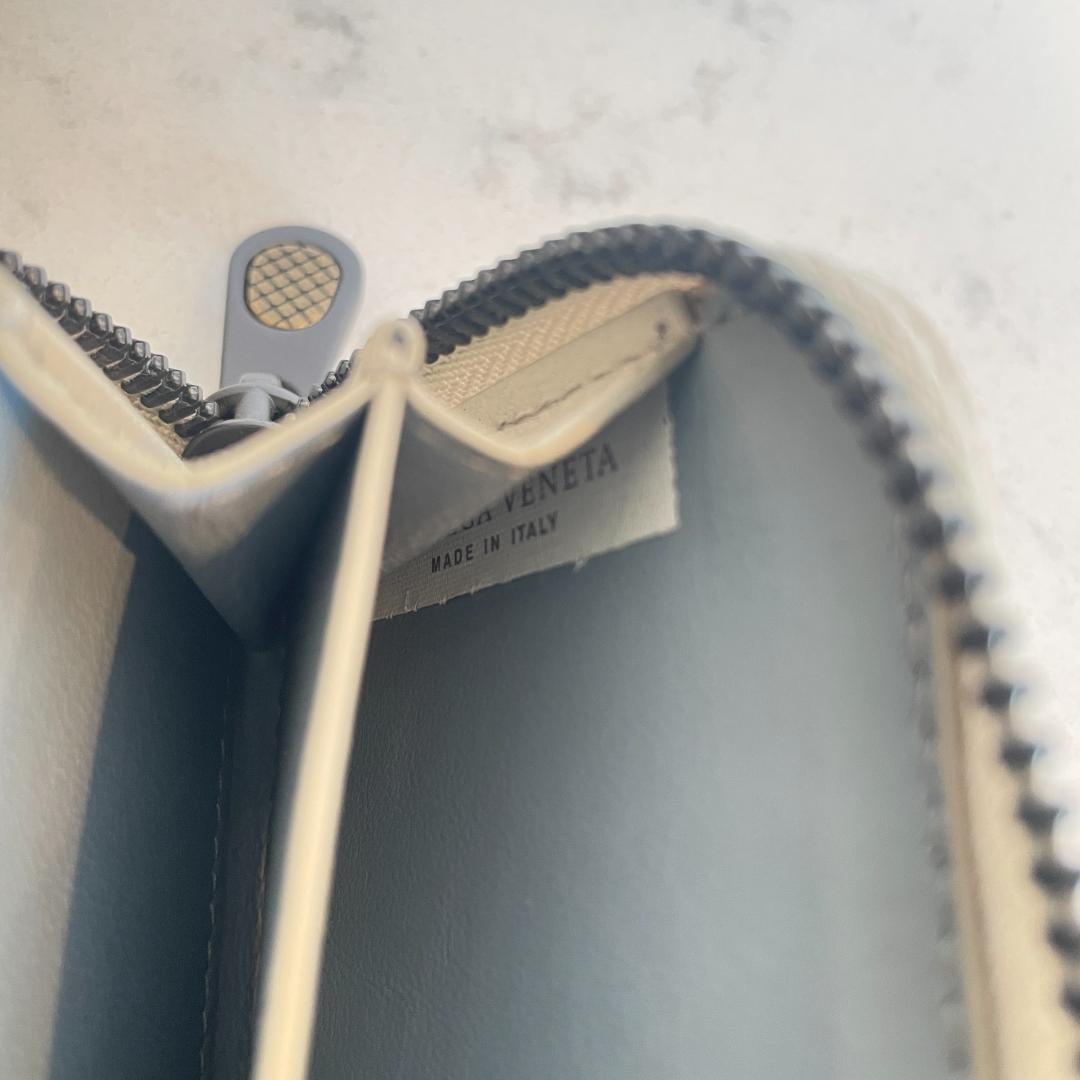 ボッテガヴェネタ イントレチャート ミニ財布 アイボリー 箱付