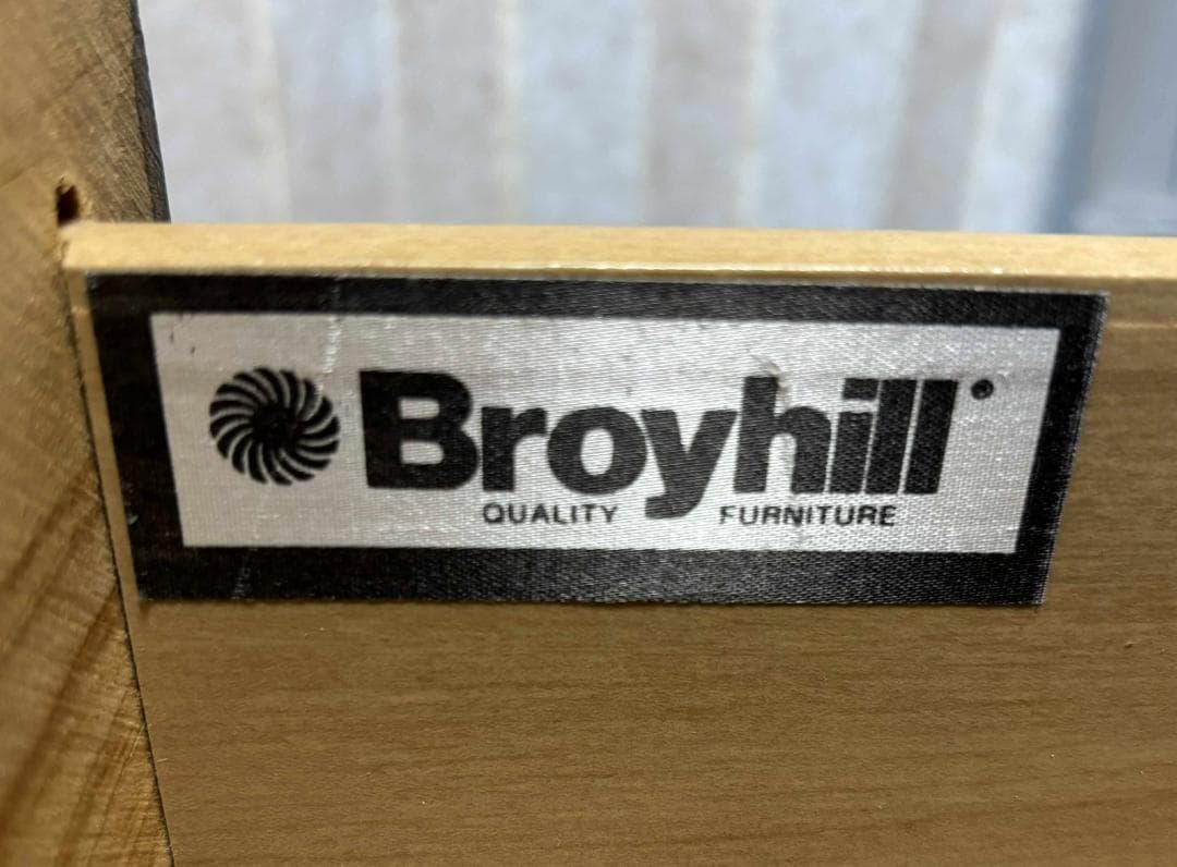 さわ US アメリカンBroyhill3段ローチェスト幅147cmUsed