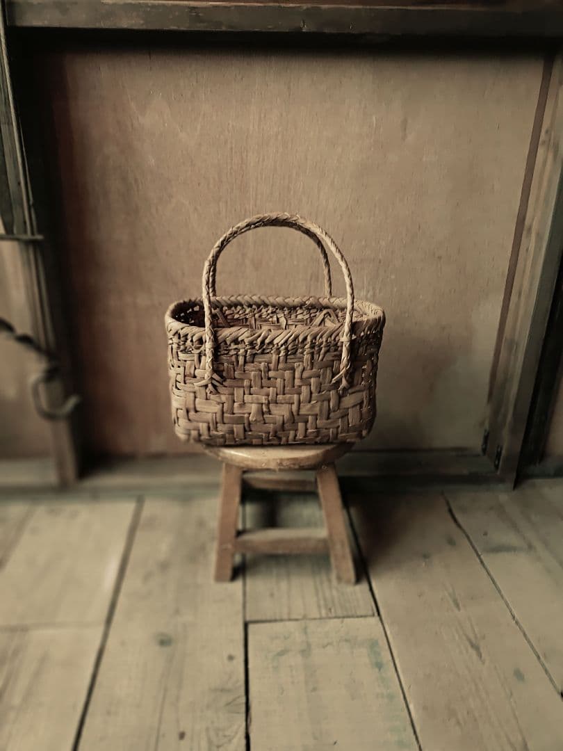 ウ*ラ様 信州安曇野の山葡萄かごバック。里山手仕事。