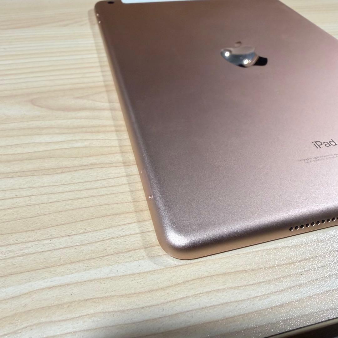 iPad（第6世代）32GB Wi-Fi + セルラー モデル