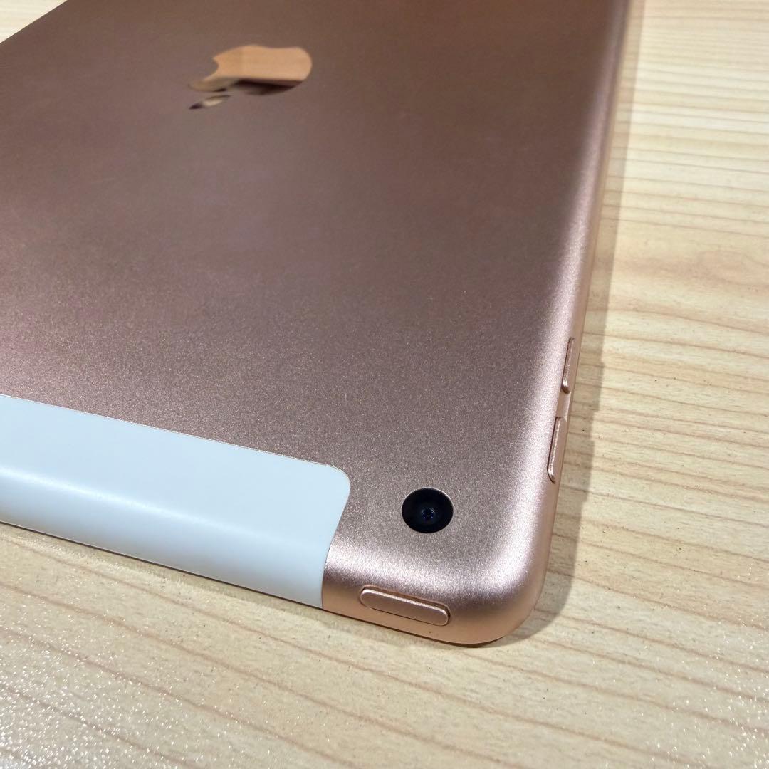 iPad（第6世代）32GB Wi-Fi + セルラー モデル