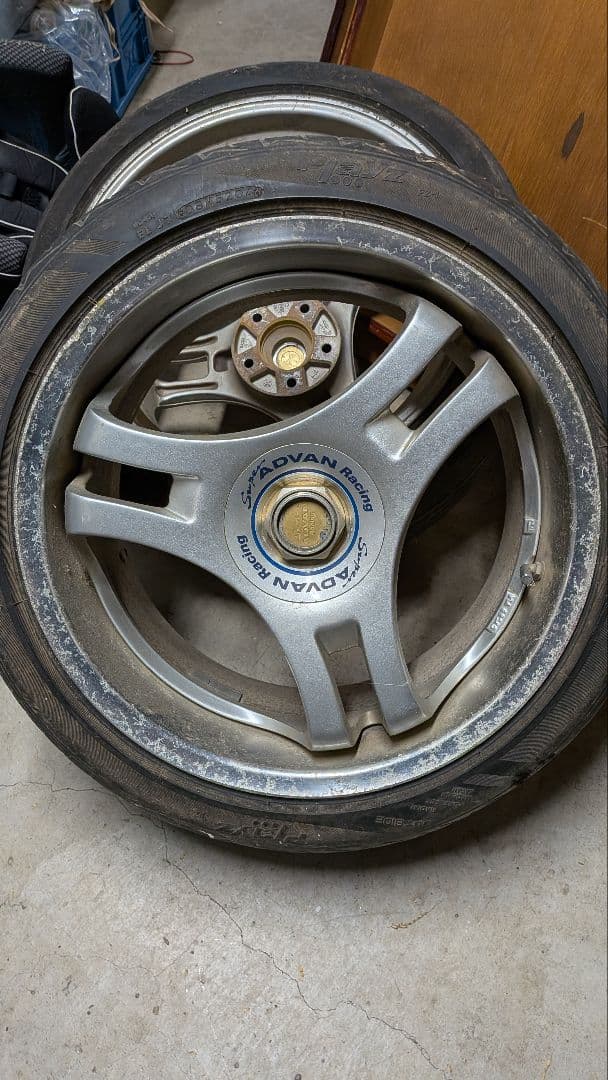レア?!ADVAN Racing 18インチホイール ４本セット