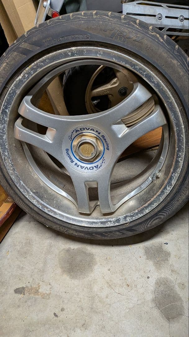 レア?!ADVAN Racing 18インチホイール ４本セット