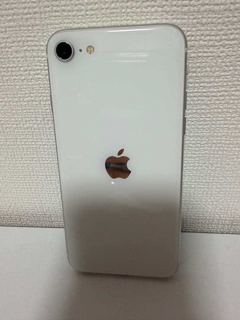 iPhone SE2 64GB ホワイト　本日即日発送可能