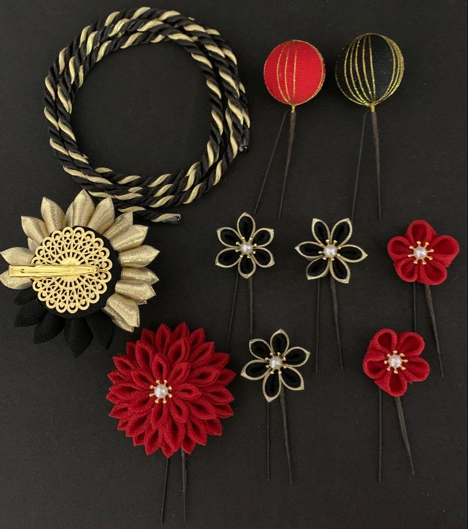 つまみ細工　髪飾り　黒　赤　ゴールド