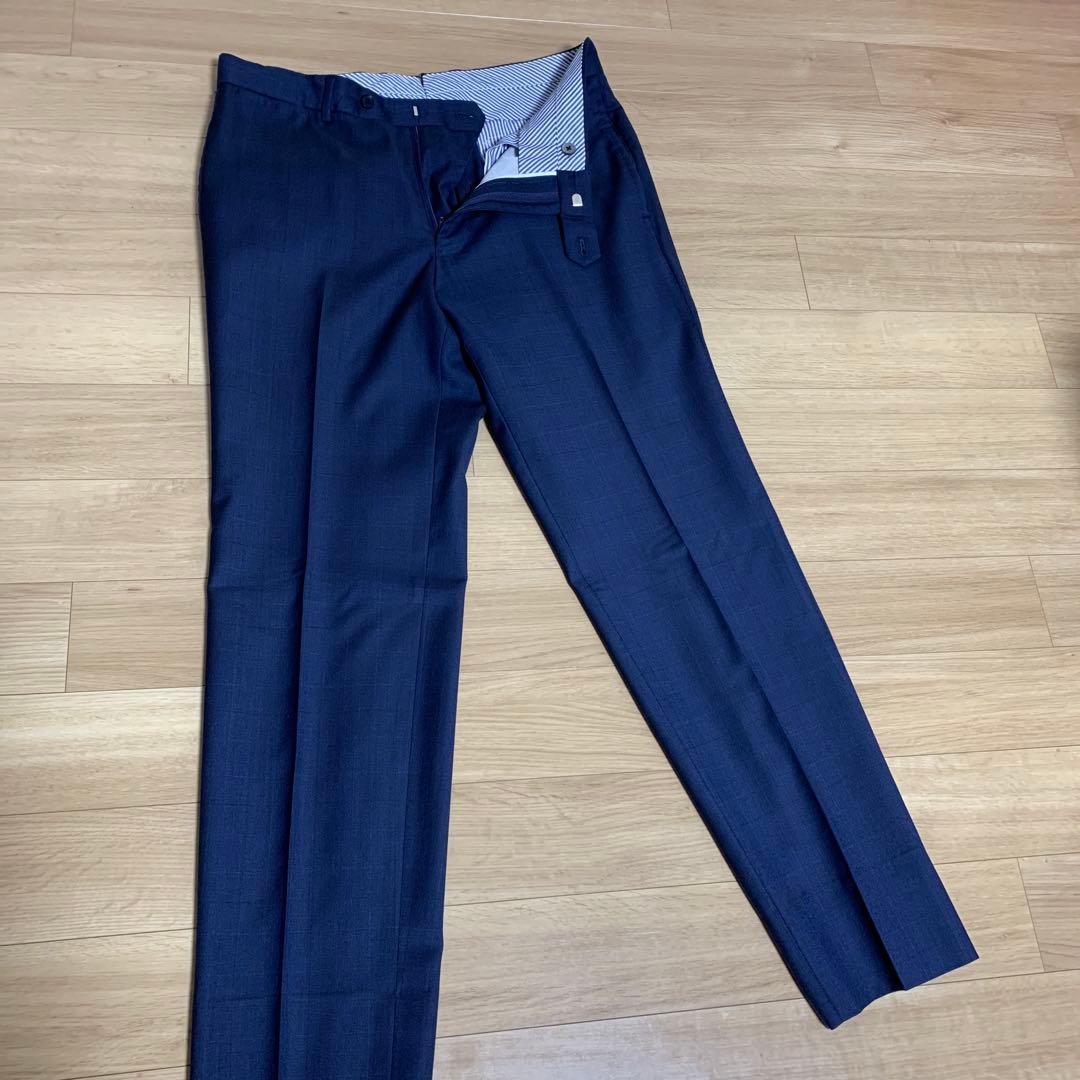 トゥモローランド　ビジネススーツ ネイビー　スリーピース