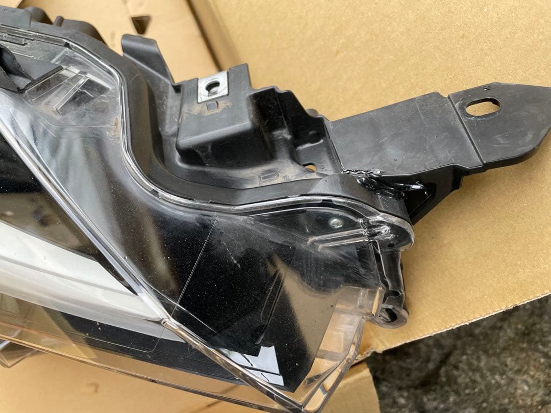 CHRヘッドライト 81145-10B10