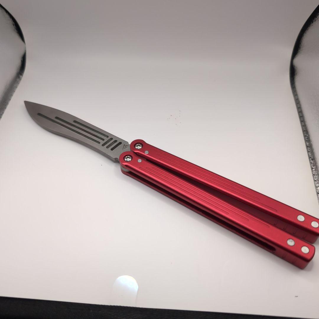 svix zephyr v4.5　バタフライナイフ　トレーナー