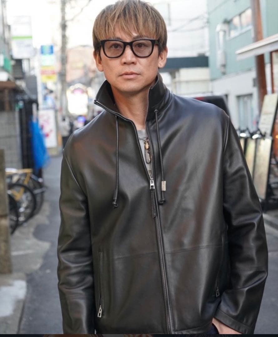 ⚪︎完売品⚪︎萩原裕介さん　YH02 BK/GR サングラス　カラーレンズ　グレー