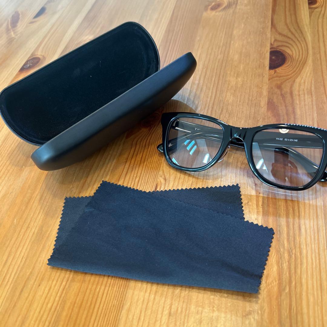 ⚪︎完売品⚪︎萩原裕介さん　YH02 BK/GR サングラス　カラーレンズ　グレー