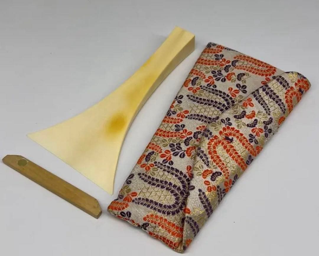 極上　三味線　撥　バチ　天然素材　和楽器　アンティーク　細密細工/BL1-04