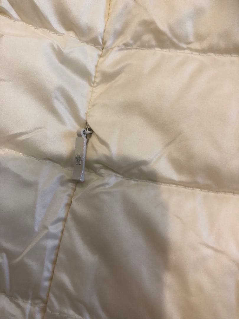 ラン様　モンクレール　ダウンベスト