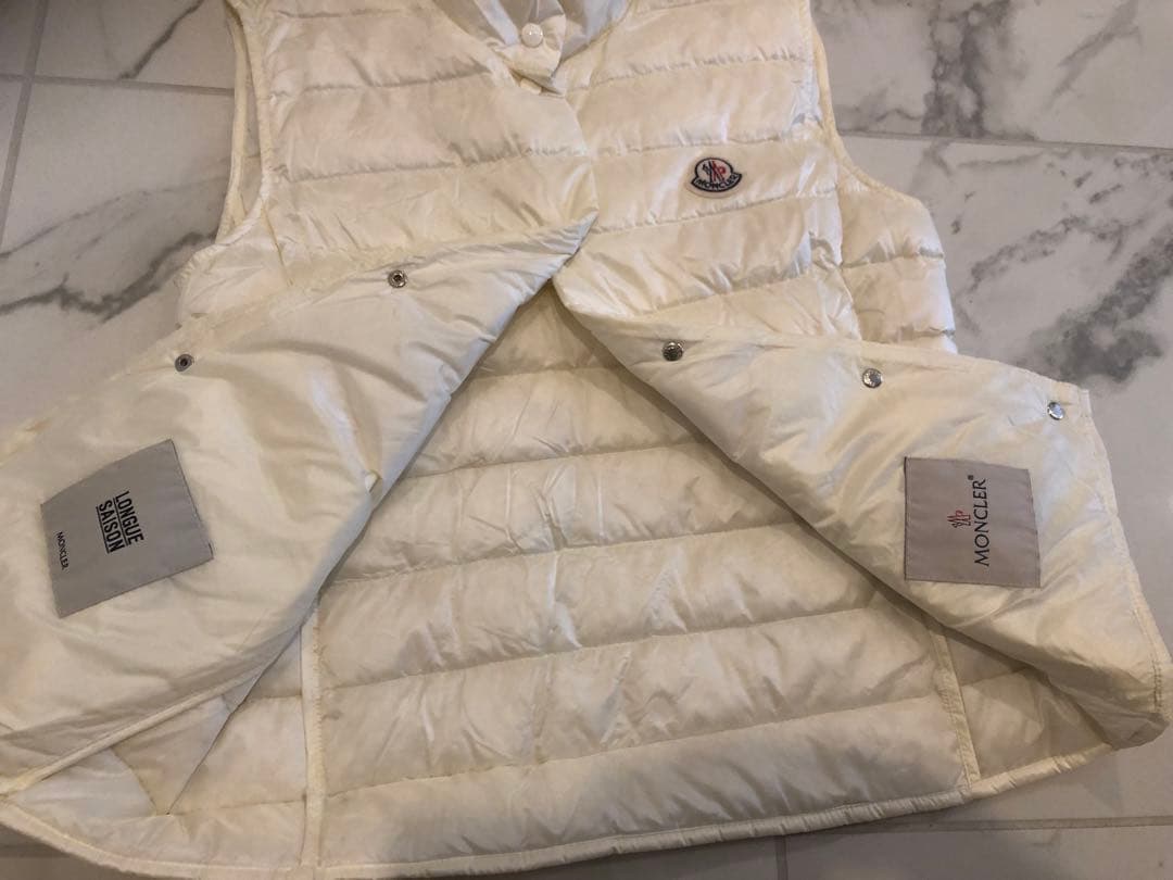 ラン様　モンクレール　ダウンベスト