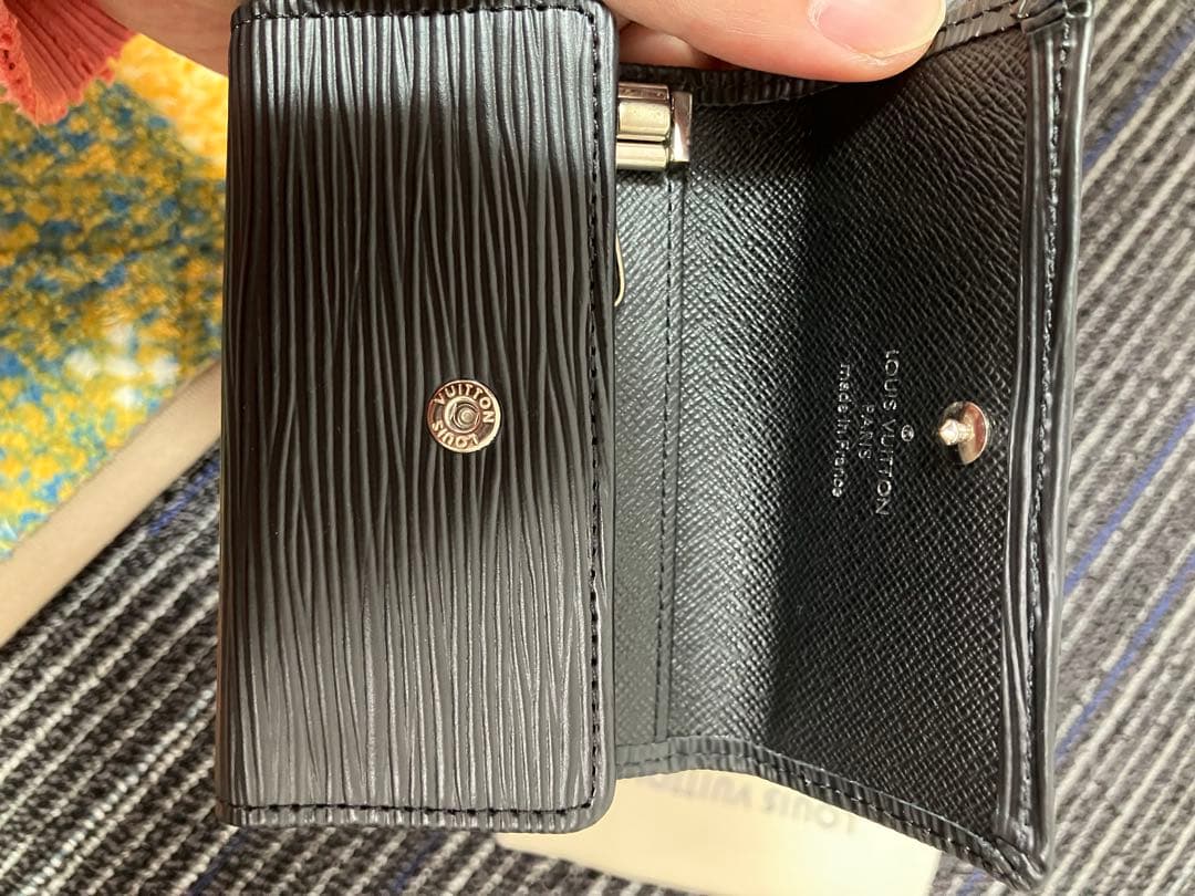 【LOUIS VUITTON キーケース新品未使用】黒