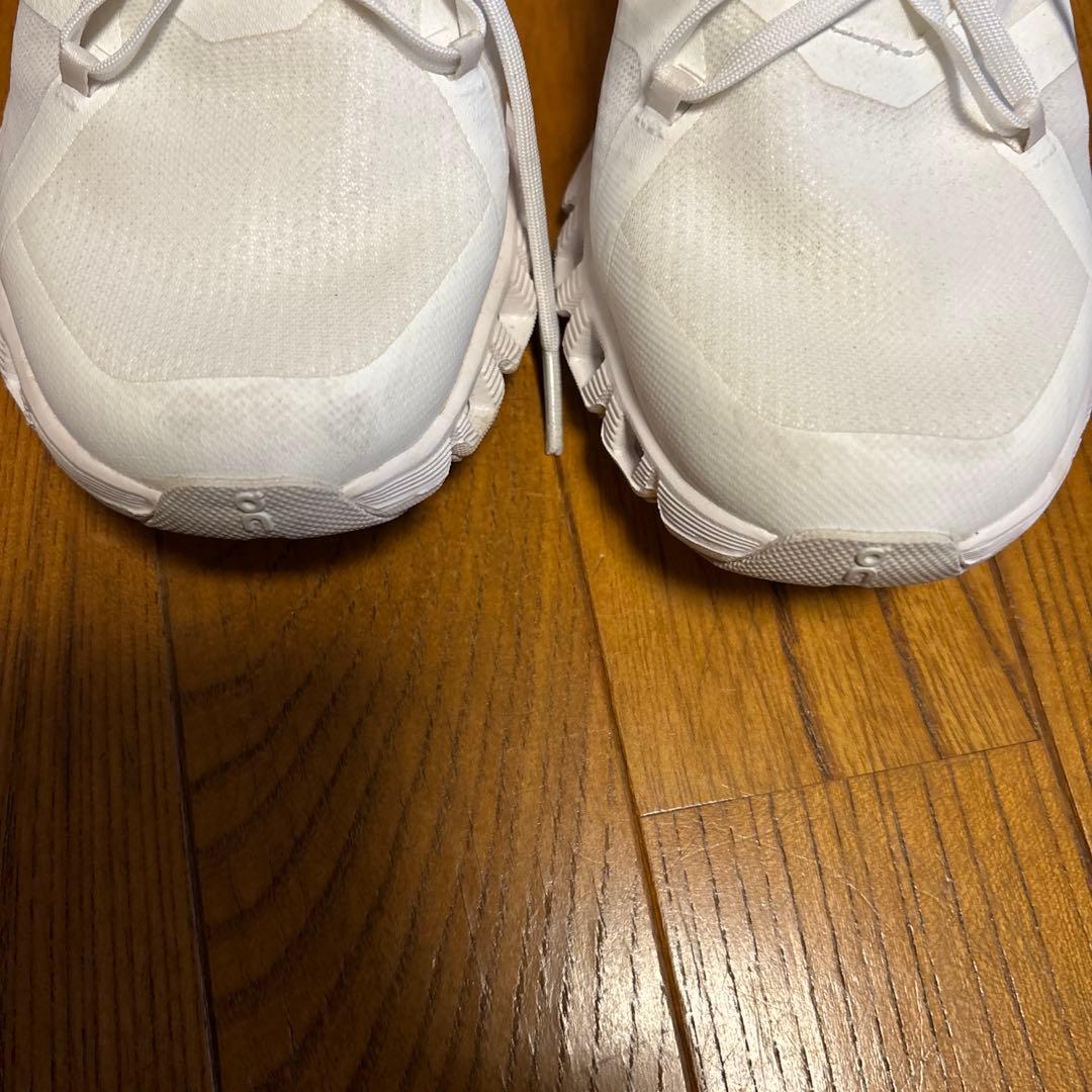 【値下げ】【超美品】on ホワイト スニーカー