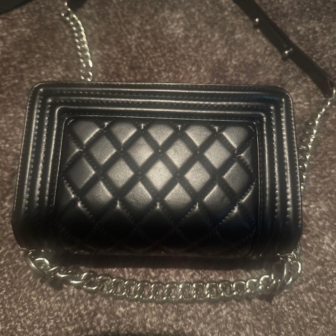 CHANEL ブラック ショルダーバッグノベルティ