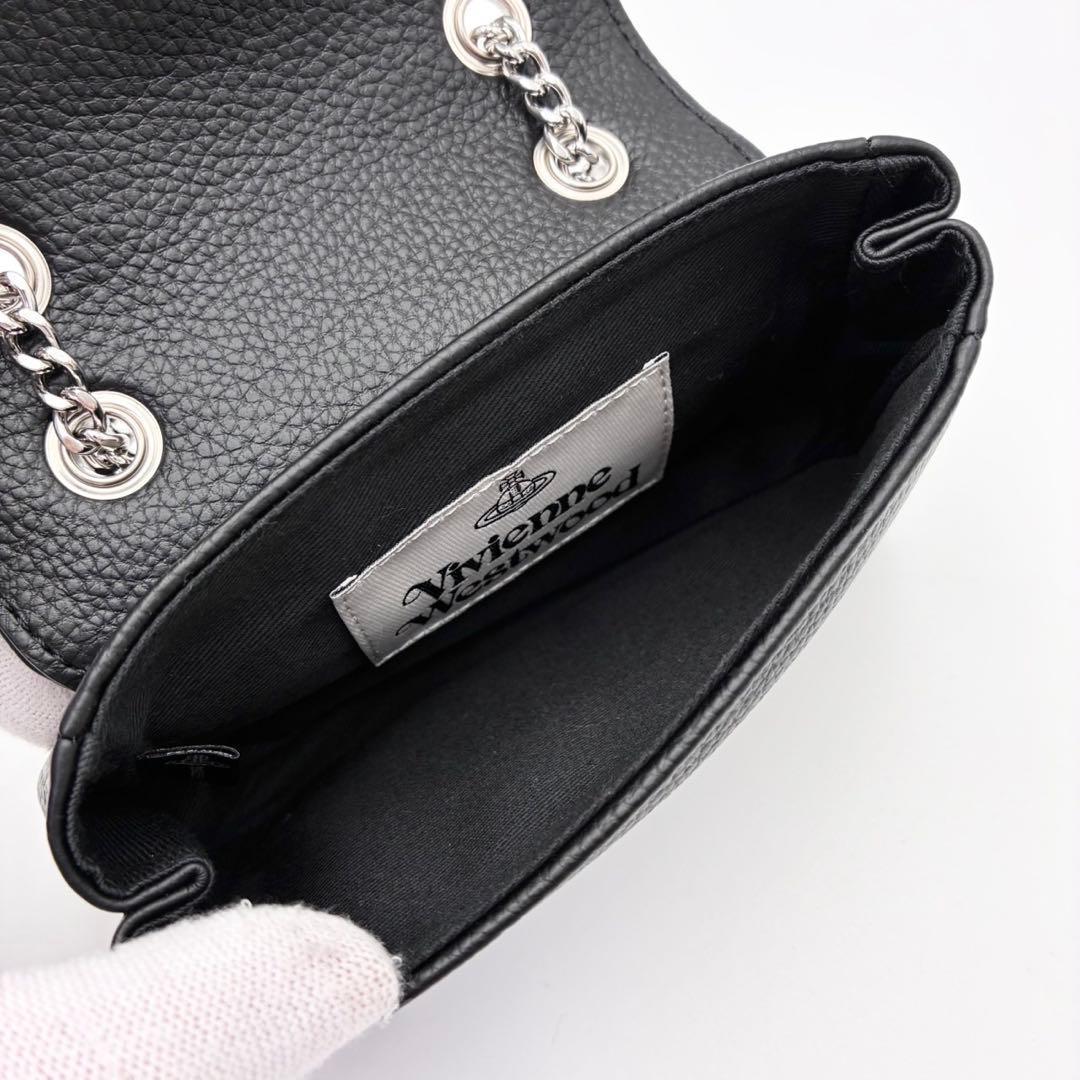 ヴィヴィアンウエストウッド ショルダーバッグ スモール パース チェーン オーブ