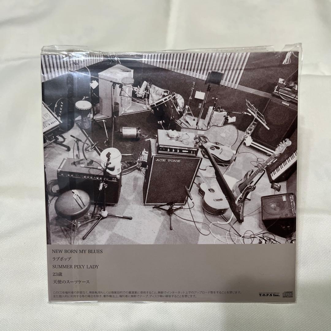 SIX LOUNGE 風が吹くのを待っている