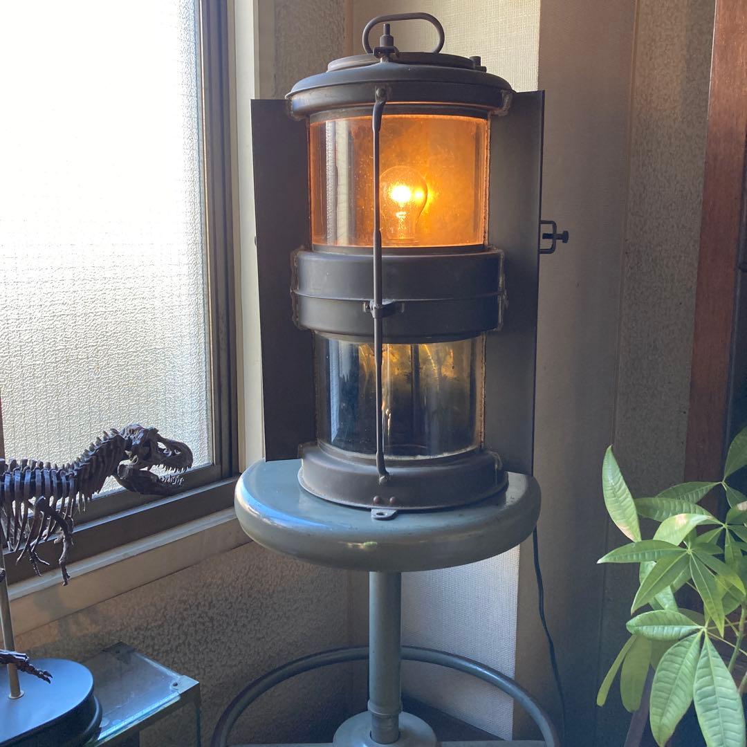 昭和レトロ　雰囲気抜群の大型船舶ランプです。サイズ直径23㎝ 高さ43㎝