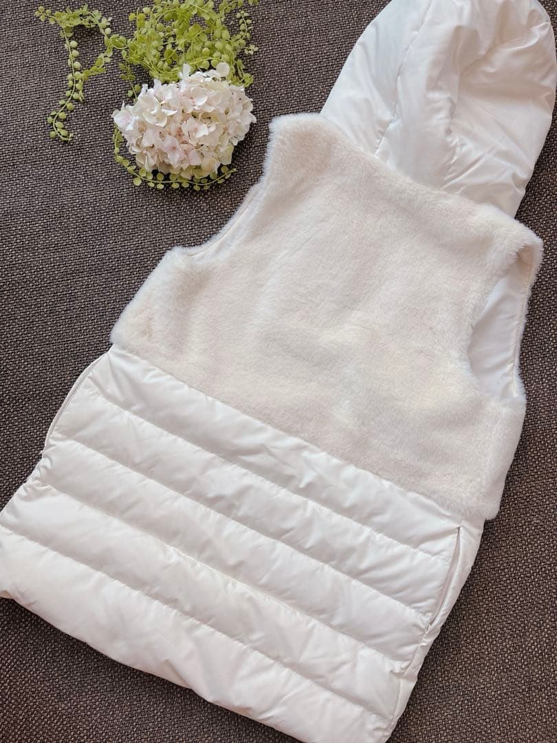 エムプルミエ　エコムートン　ダウンベスト　ホワイト　定価47,300円