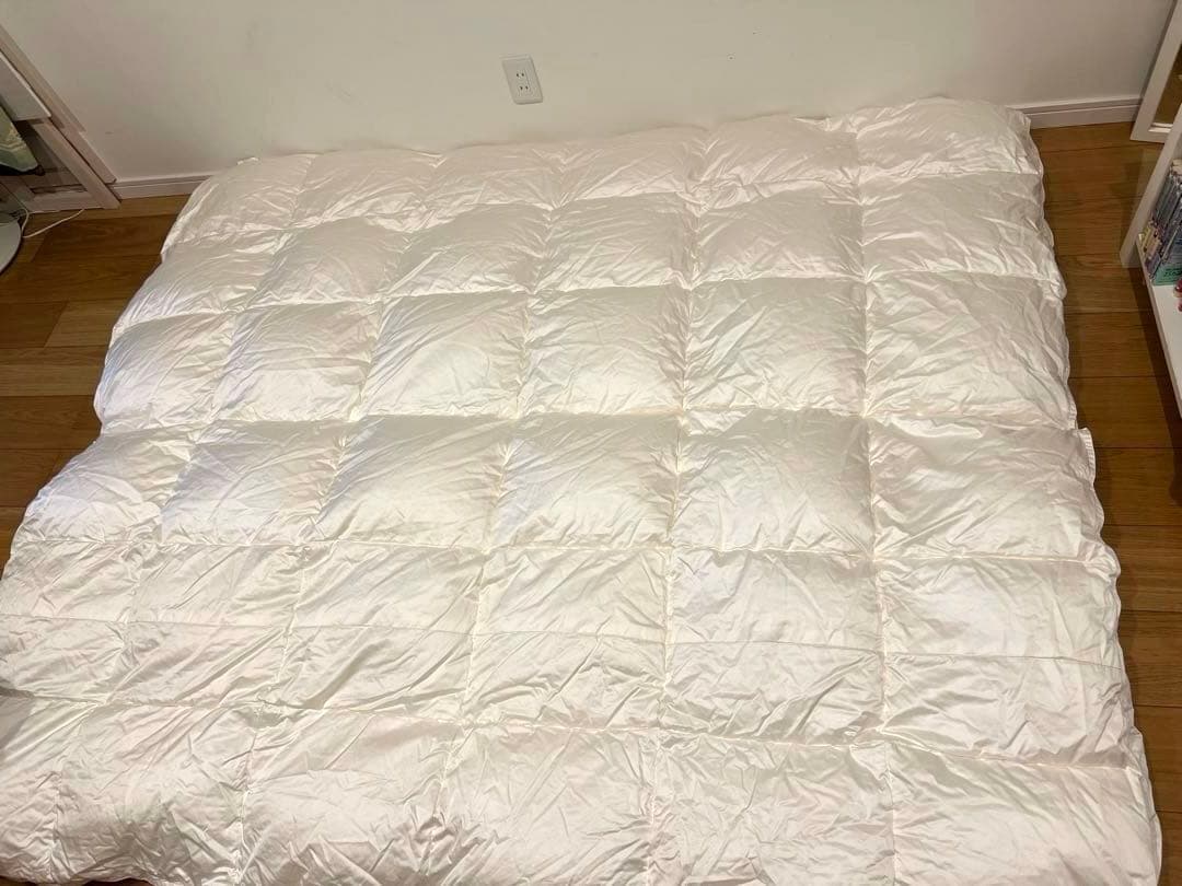 シモンズ 最上位モデル ポーランド産 マザーグース95% ダブル 2枚組1.6k