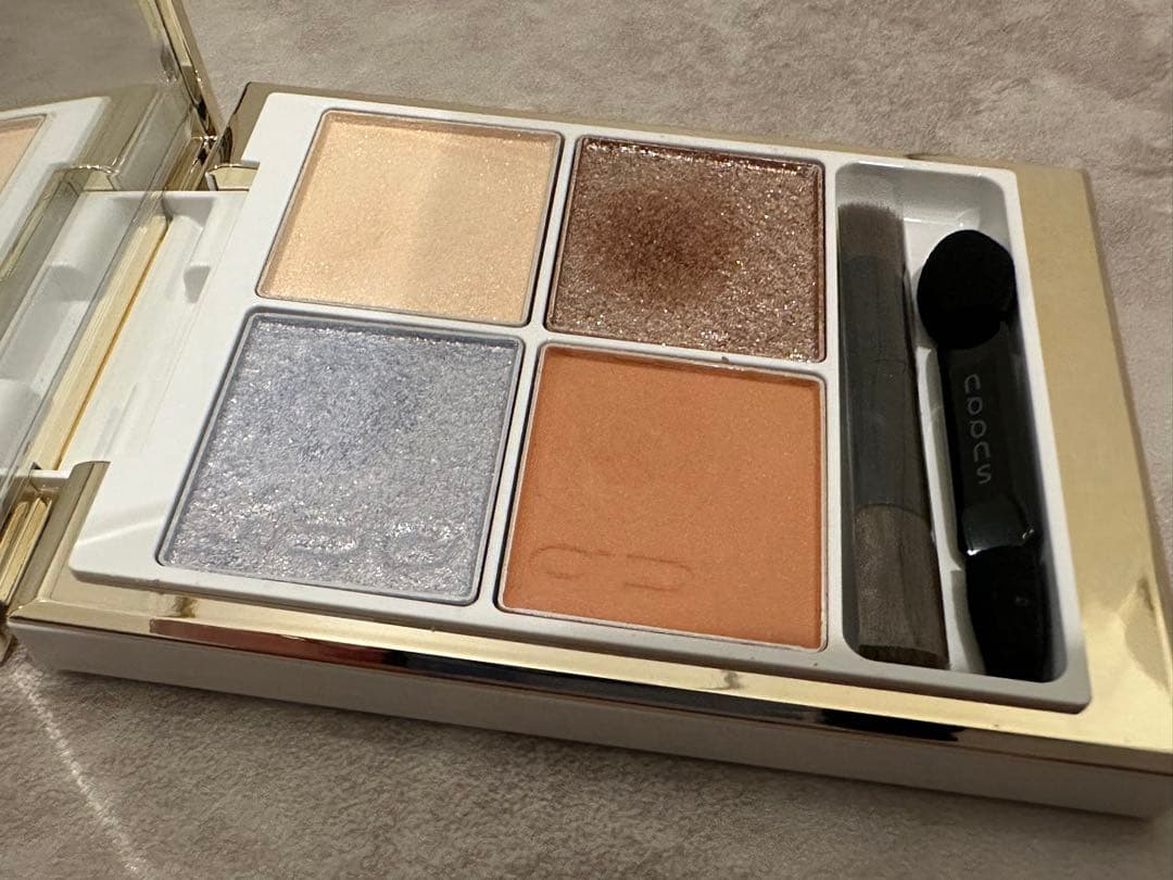 SUQQU スック シグニチャーカラーアイズ 150 光飾 ホリデーコレクション