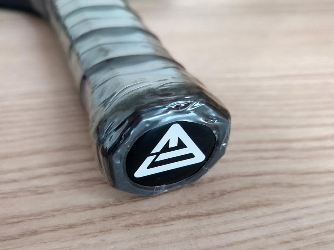 ピックルボール パドル KEVLAR ケブラー 赤い 黒 16mm Fly