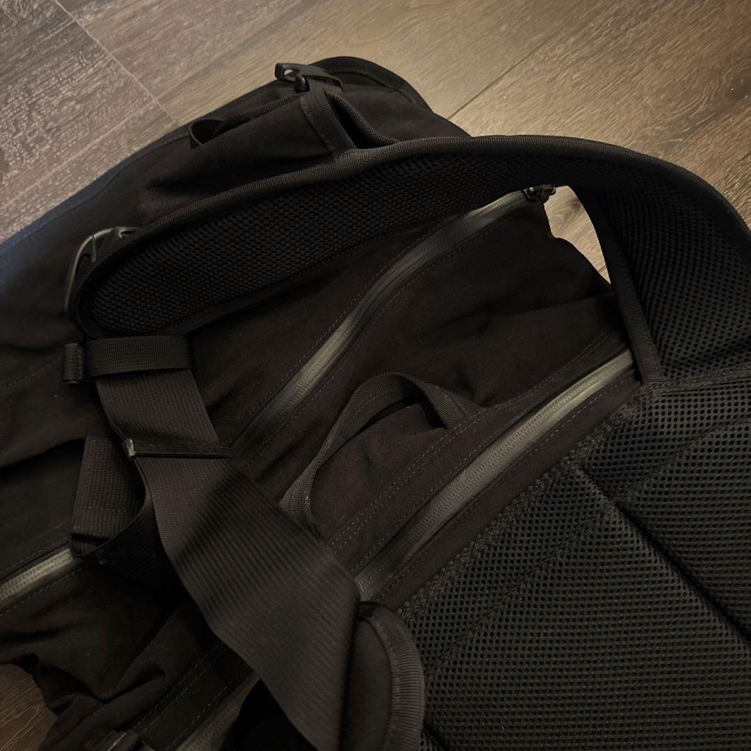 吉田カバンのポーター「クランカーズ」メッセンジャーバッグ（Lサイズ）