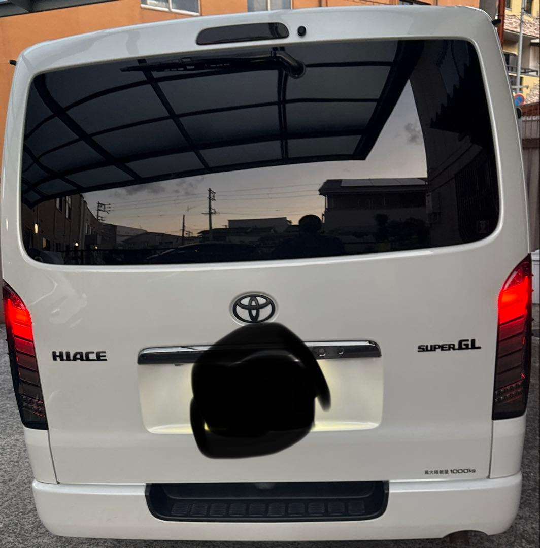 ハイエース　テールランプ