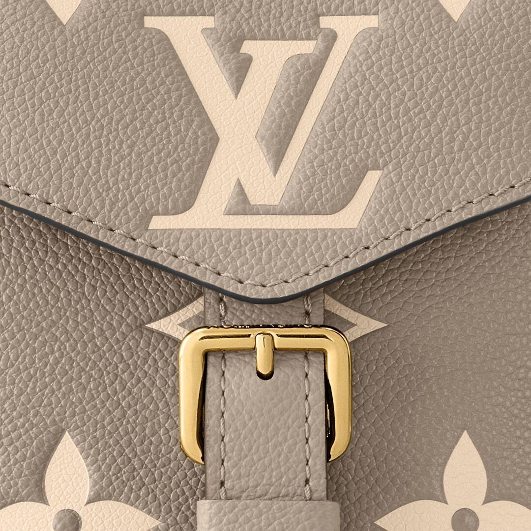Louis Vuitton タイニーバックパック