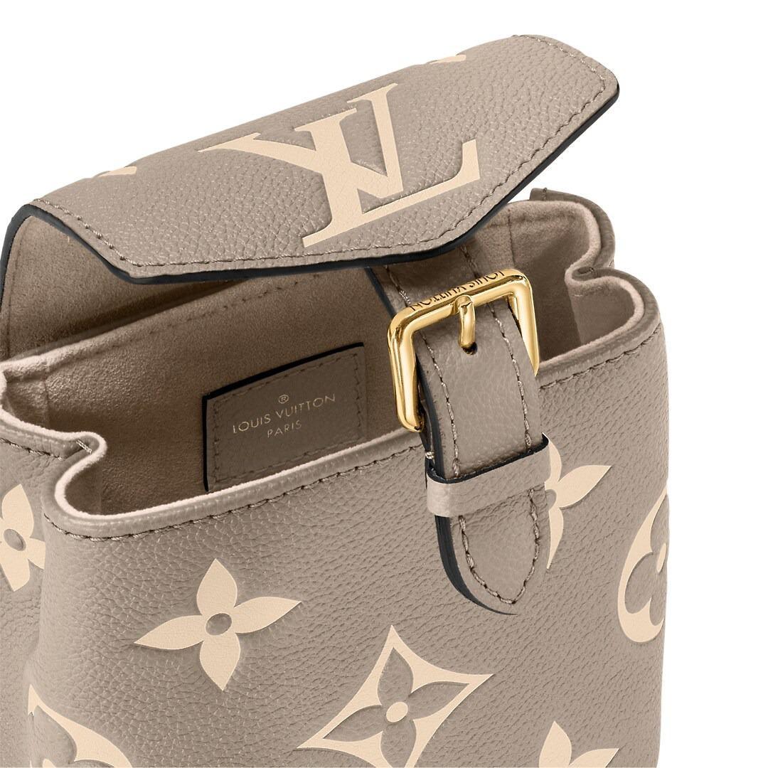 Louis Vuitton タイニーバックパック