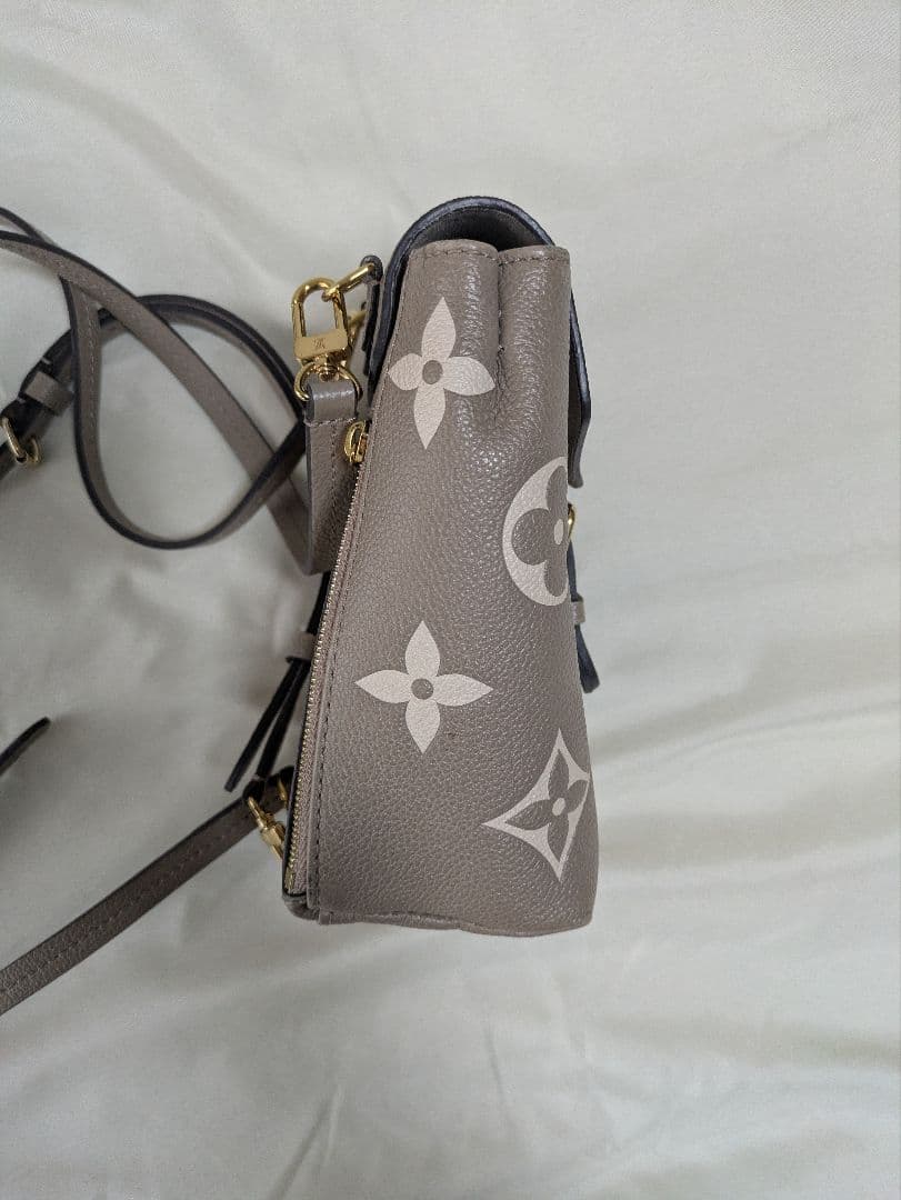 Louis Vuitton タイニーバックパック