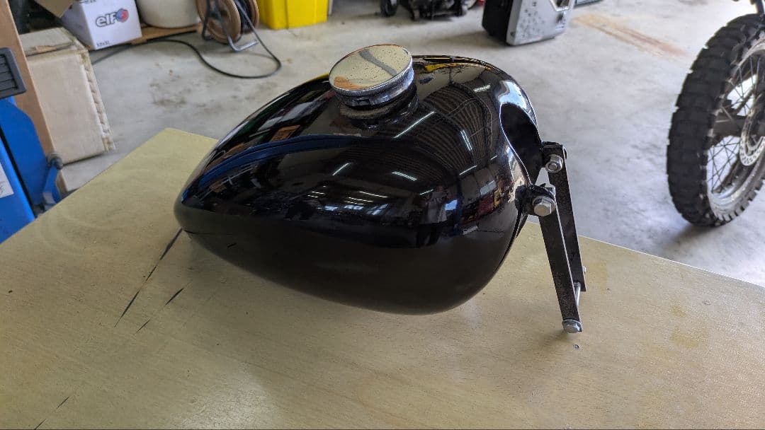 中古汎用☆ピーナッツタンク☆スポーツスター