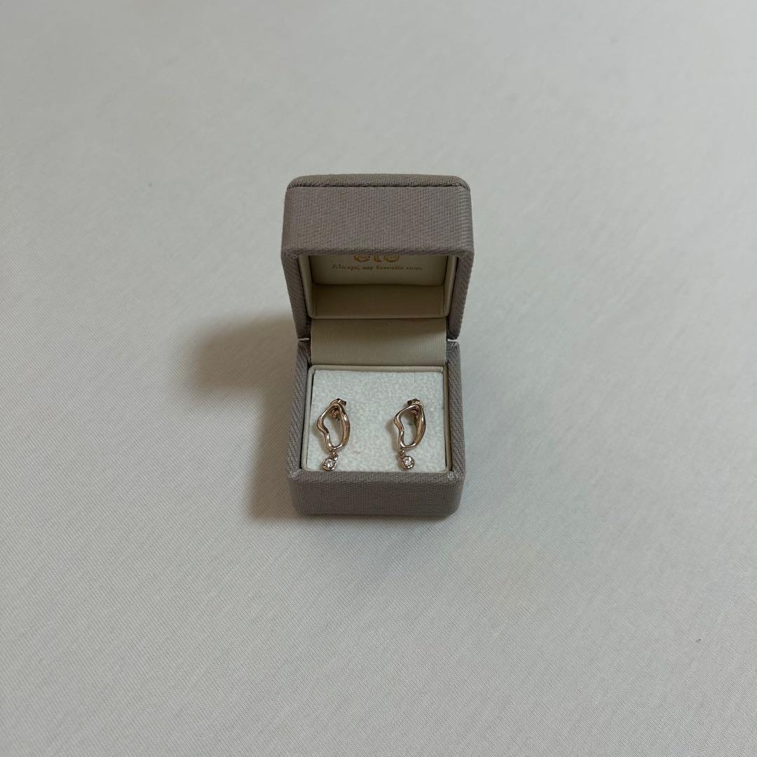 ete ビジューピアス ピンクゴールド