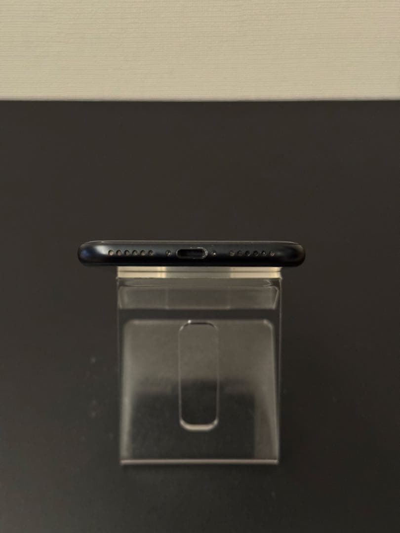 極美品 128GB Apple iPhone SE 3 第三世代 日本版 se3