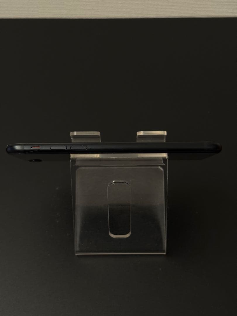 極美品 128GB Apple iPhone SE 3 第三世代 日本版 se3