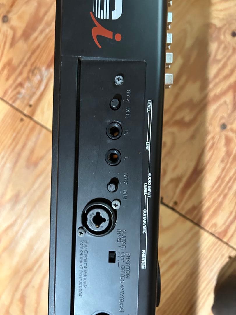 Roland ローランド JUNO-Gi キーボード【ケース、ペダル付き】