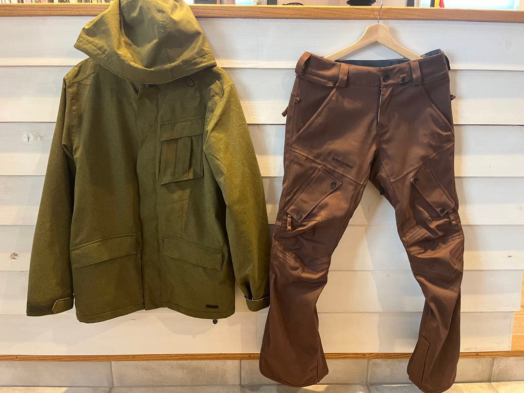 Volcom スノーボードウェア 上下セット メンズ レディース ユニセックス