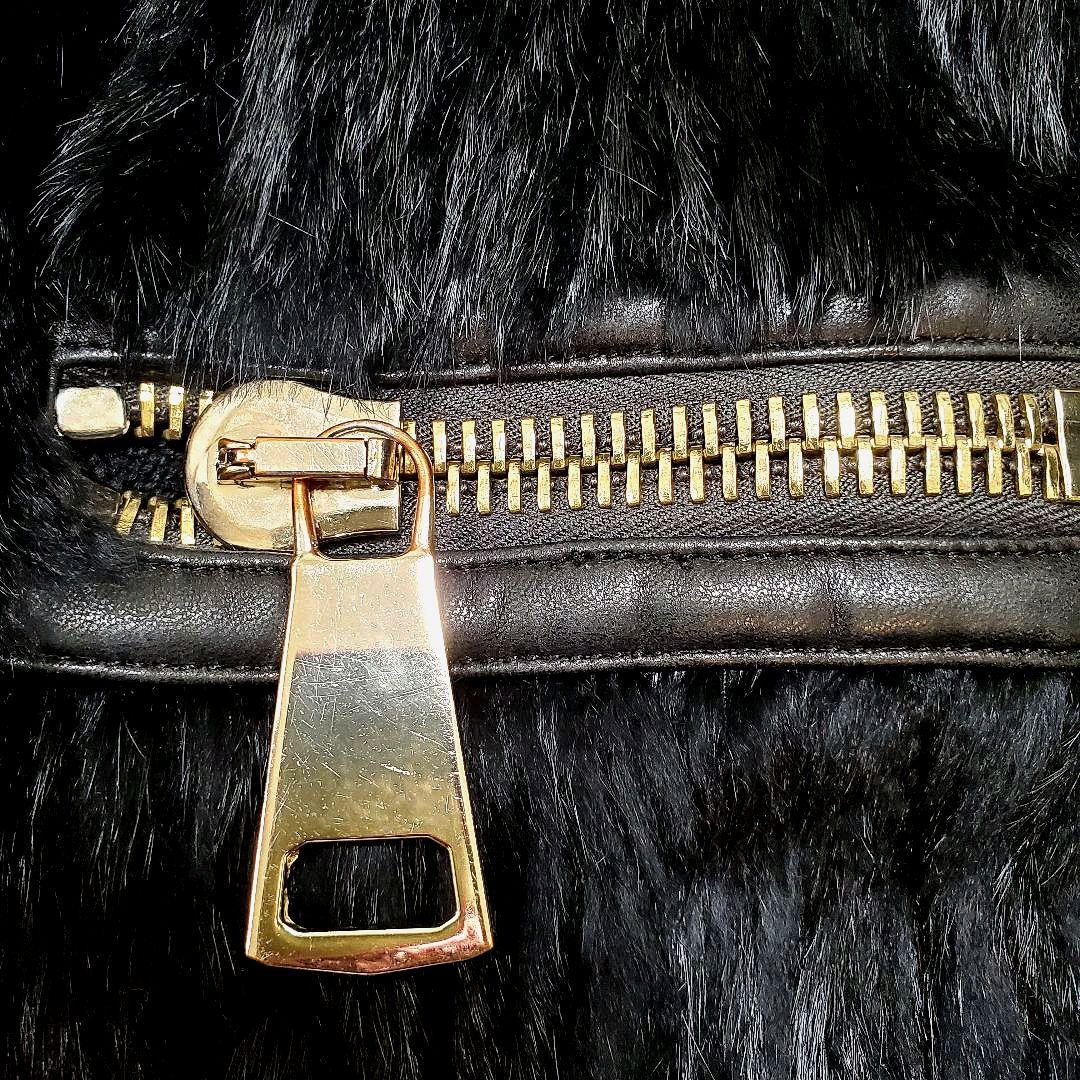 ARMANIリアルファー ブルゾン ノーカラージャケット アルマーニD&Gプラダ