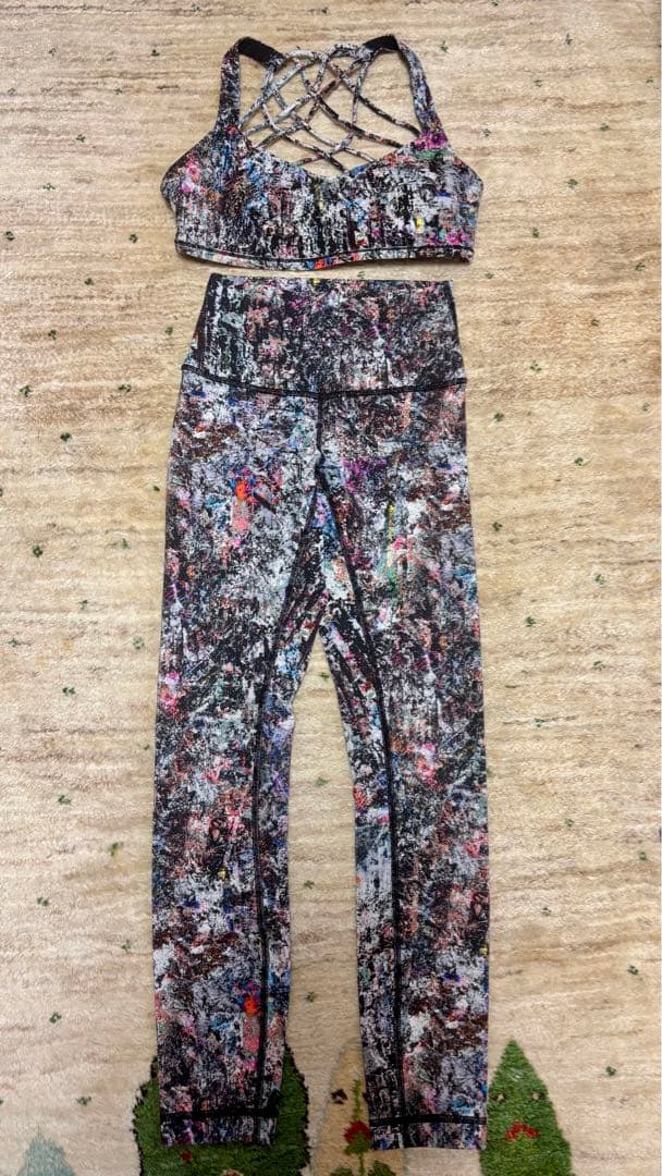 【美品】lululemon ルルレモン Vitalize Multi 上下セット