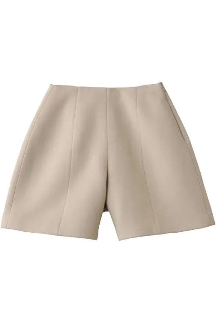 någontans ベージュ ショートパンツ お