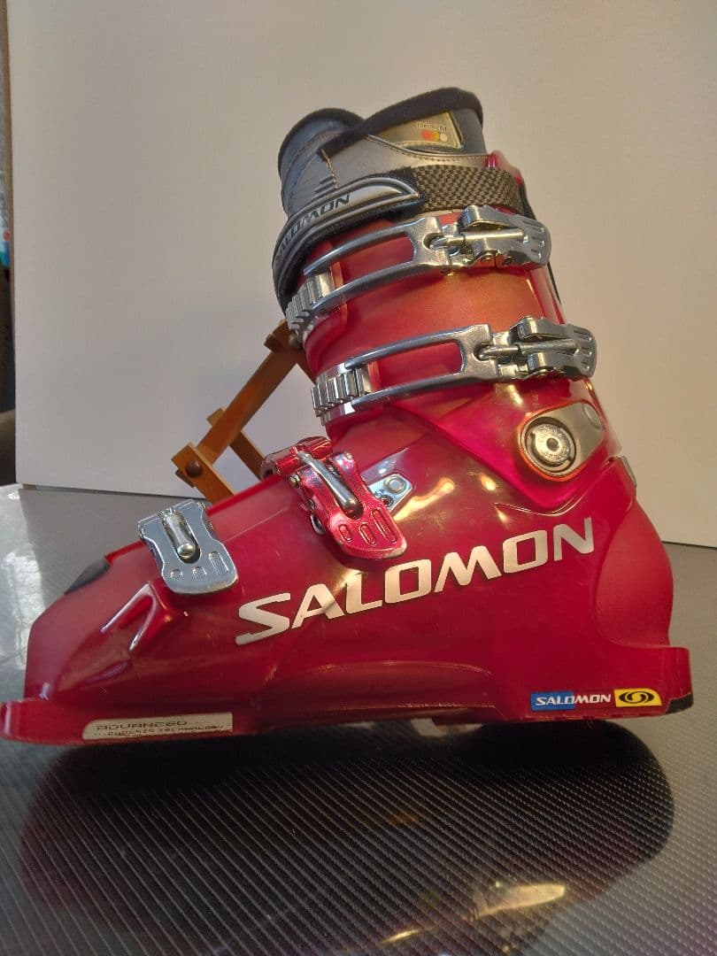 SALOMON スキー靴 赤