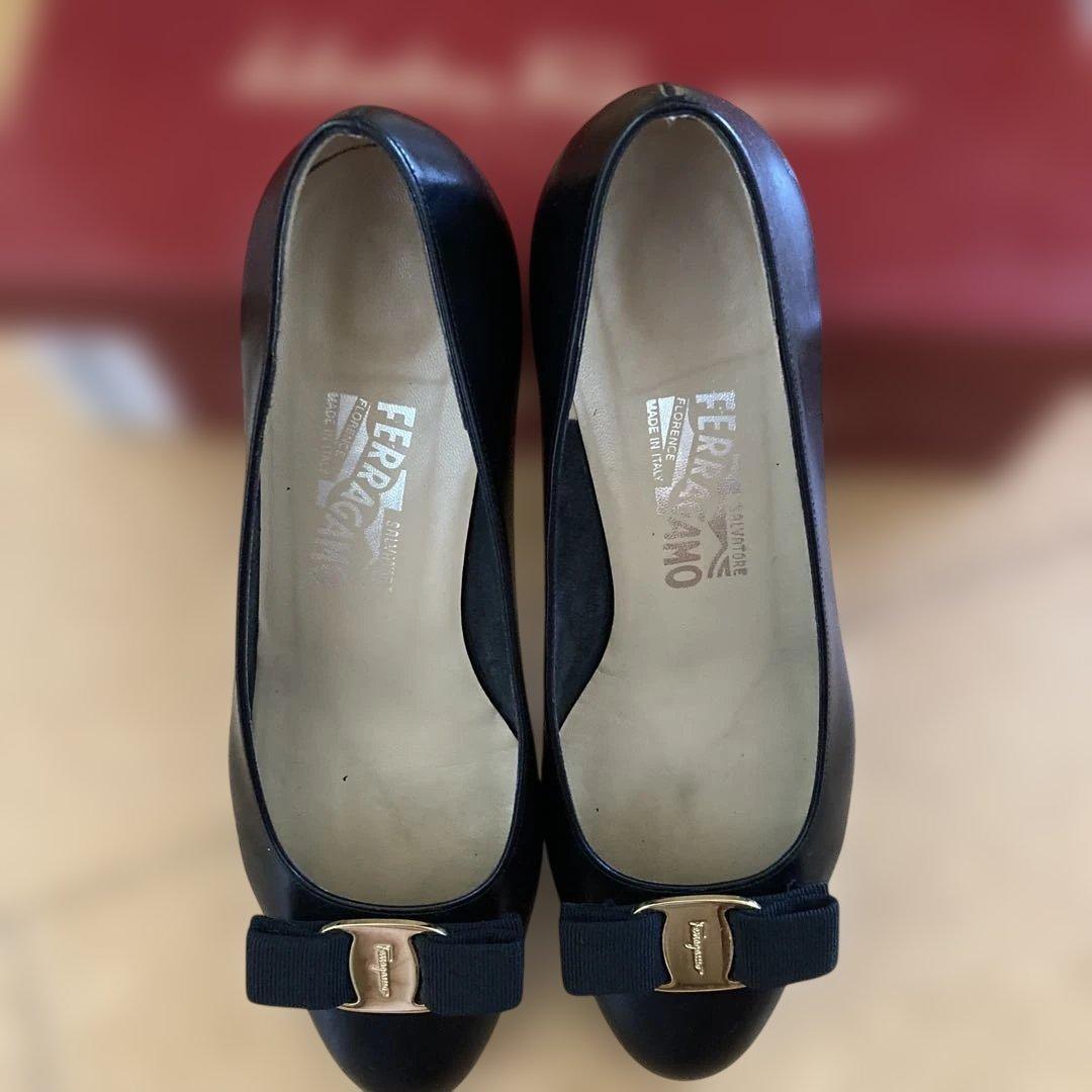 Ferragamo レザーブラック7 1/2