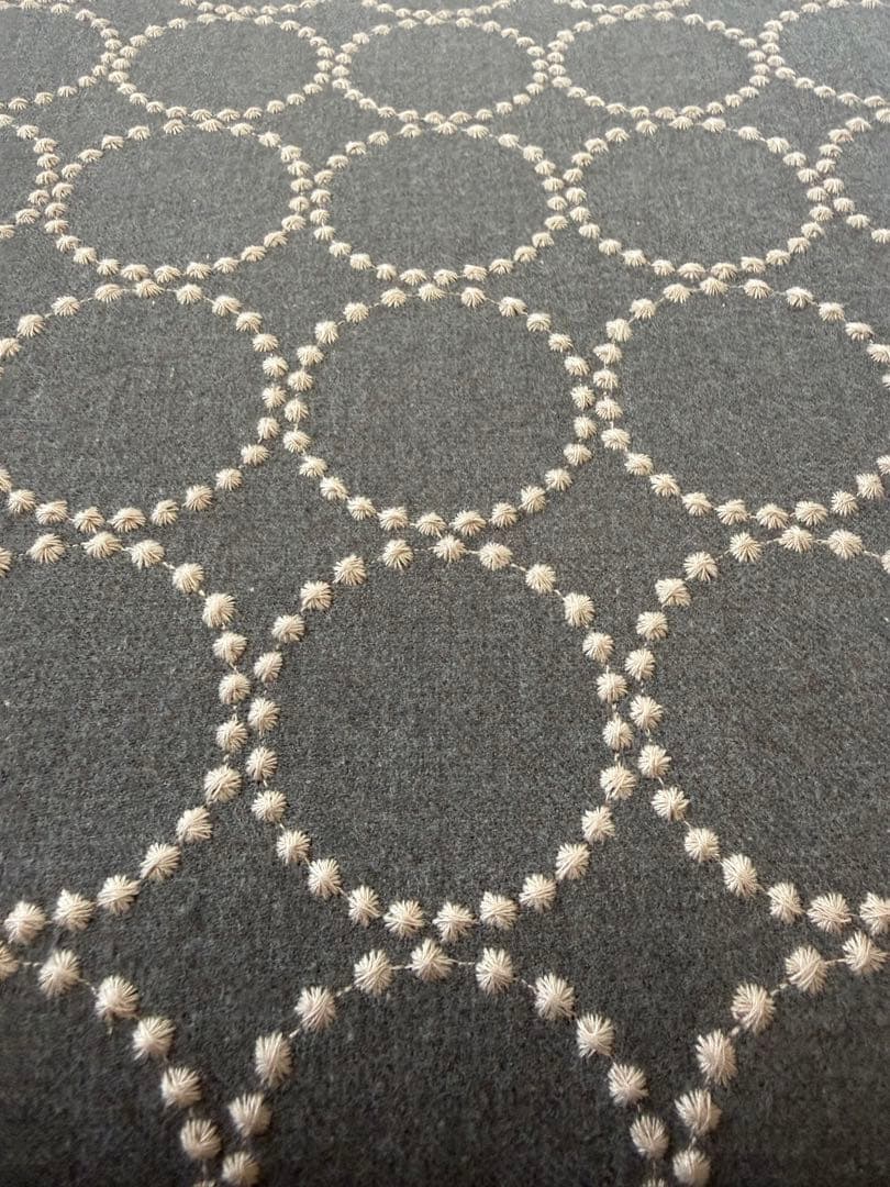 ミナペルホネン使用スツール　オットマン　イス チェア　インテリア　家具　送料無料