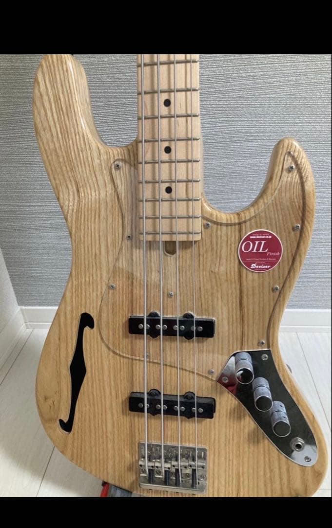 ずんだ　　希少！Bacchus エレキベース アッシュ　ホロウボディ