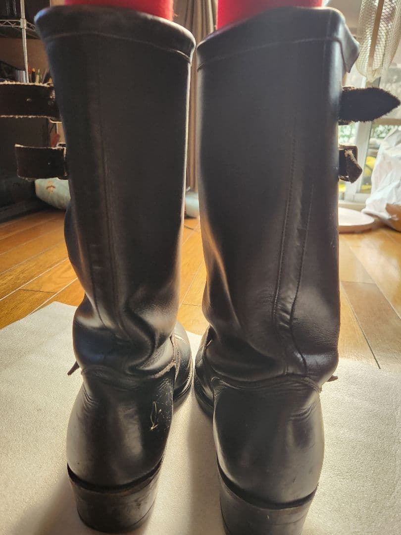 黒のバックル付きエンジニアブーツ　サイズ30センチ位