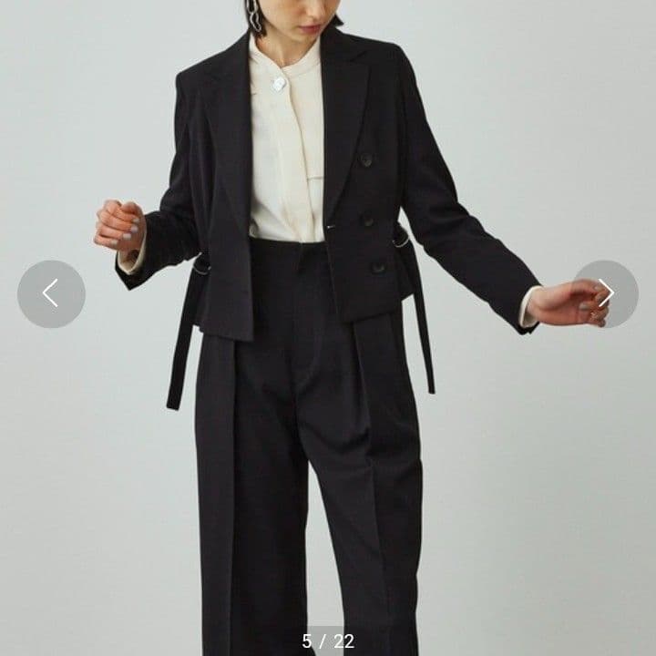 訳アリ美品 ユナイテッドトウキョウ ラナツイル ショートジャケット 1 ブラック