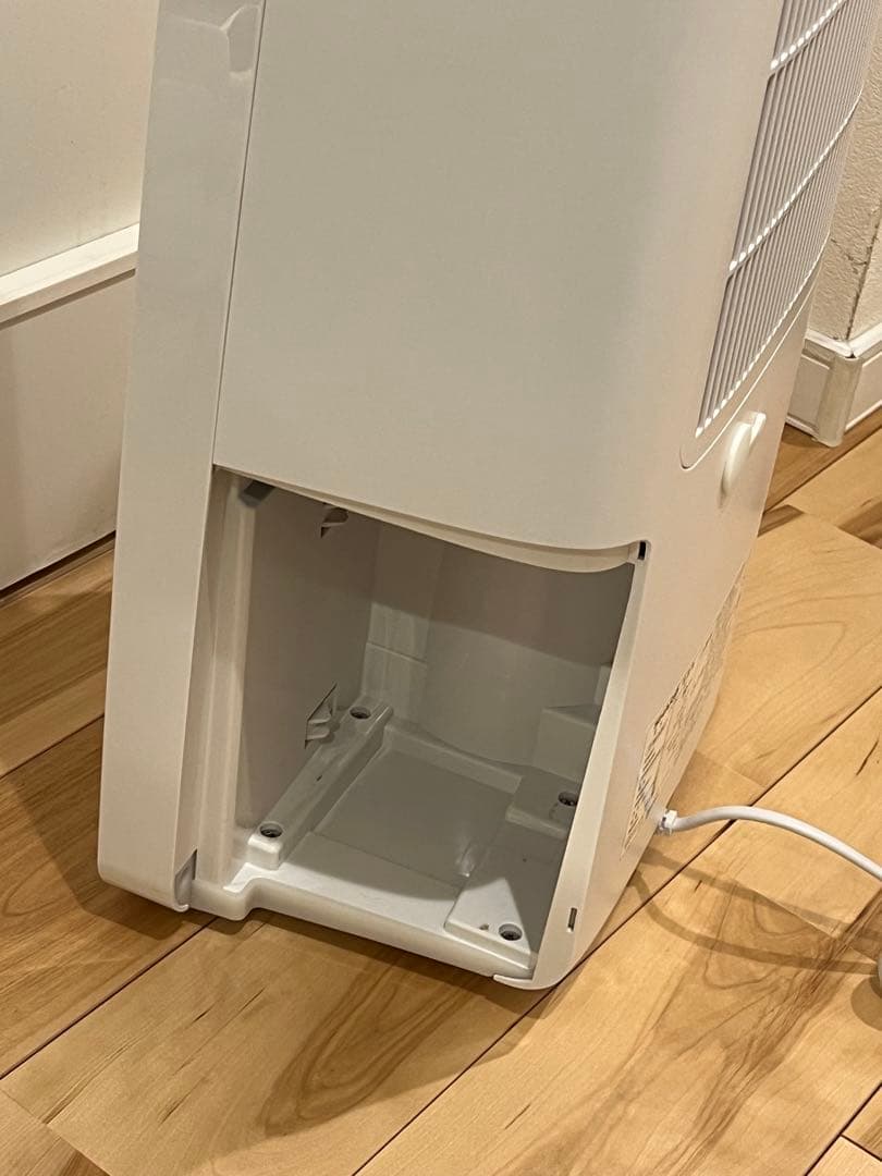 SHARP CV-N71-W 除湿機 2022年製 8～16畳　中古