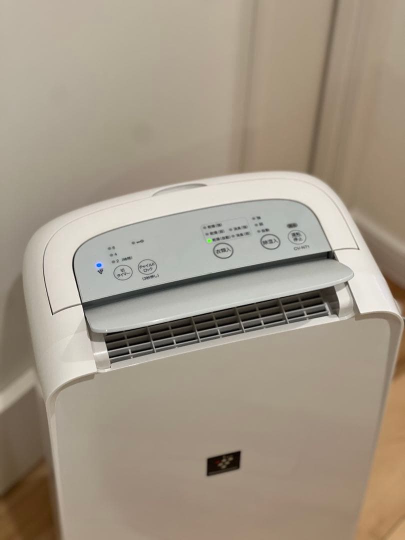 SHARP CV-N71-W 除湿機 2022年製 8～16畳　中古