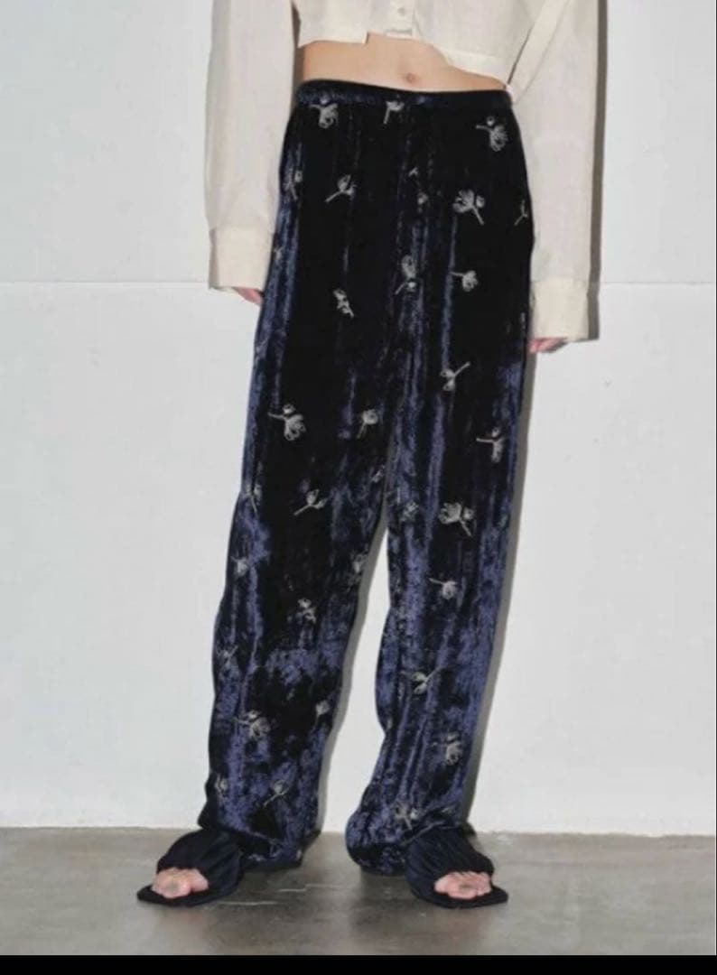 todayful エンブロイダリーベロアパンツ　38